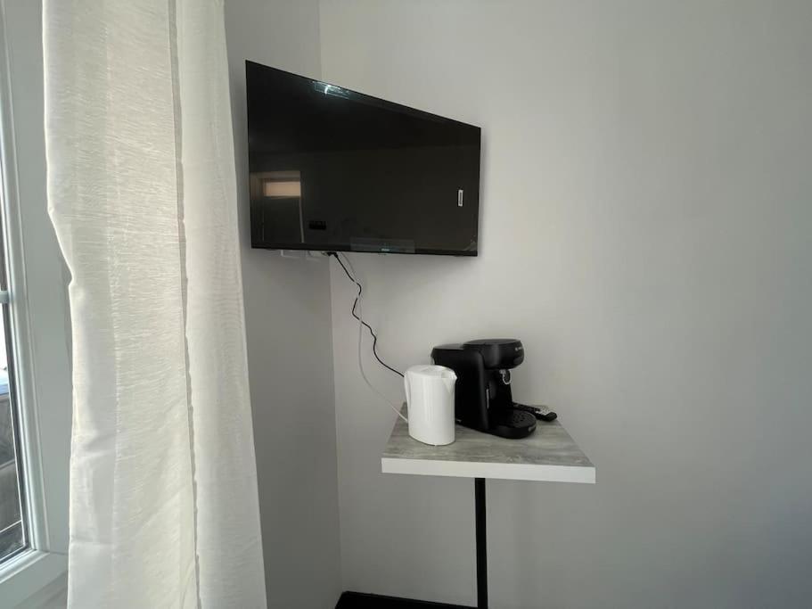 Studio A2 18M2 Cosy 5Minutes Gare Parking Gratuit Rue De La Mure Роан Экстерьер фото