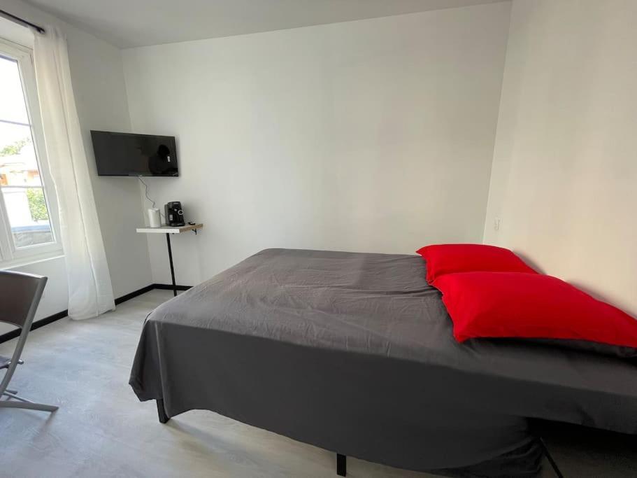 Studio A2 18M2 Cosy 5Minutes Gare Parking Gratuit Rue De La Mure Роан Экстерьер фото